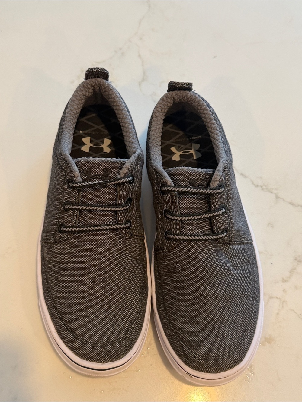 Under Armour Boy’s Charcoal Canvas Low-Top Sneakers